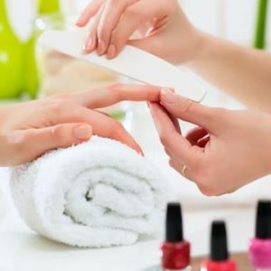 Από 5€ Express Manι -Pedi ή 12€ Ημιμόνιμο Spa Mani- Pedi στον σύγχρονο χώρο Ομορφιάς «Beauty Club» στην Καλλιθέα.